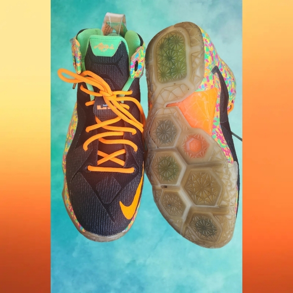 NIKE LEBRON JAMES X11 12 (GS) RARE 2015 "FRUITY PEBBLES" SNEAKERS SIZE 5Y - Picture 4 of 6